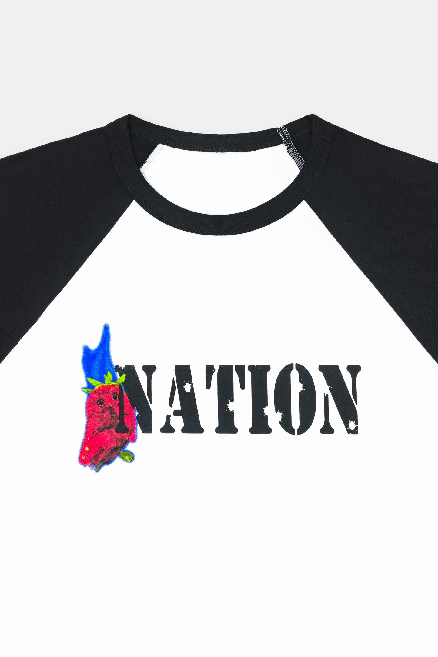 Nation / Strawberry Raglan / Black-White